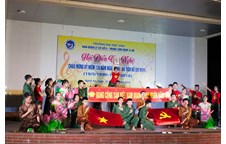 Tổ chức thành công Hội diễn văn nghệ chào mừng kỷ niệm 128 năm Ngày sinh Chủ tịch Hồ Chí Minh tại Cơ sở II 