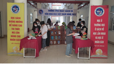 Tổ chức các hoạt độn hưởng ứng ngày Sách và Văn hóa đọc Việt Nam tại Làng sinh viên, cơ sở II Trường Đại học Vinh